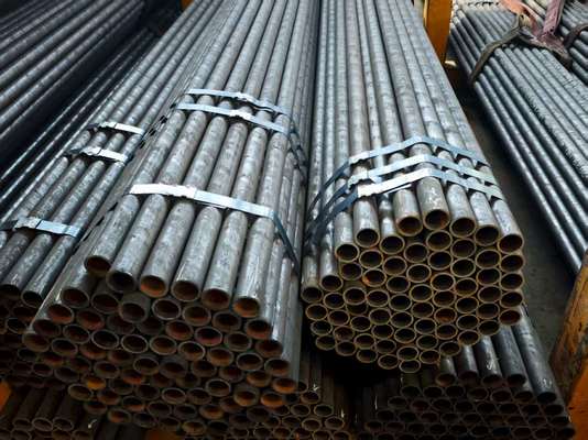 সিউমলেস বয়লার টিউব কার্বন ইস্পাত ASTM A106 DIN17175